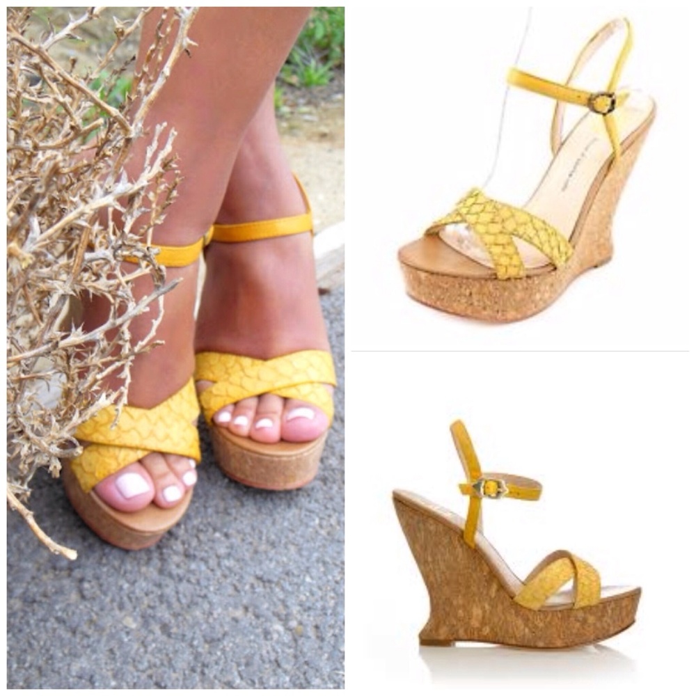 House of Harlow 1960 Pat Wedge Yellow